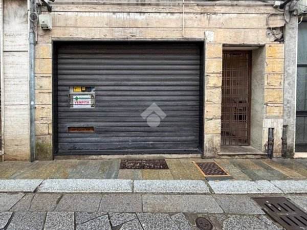 negozio in vendita a Piacenza in zona Centro Storico