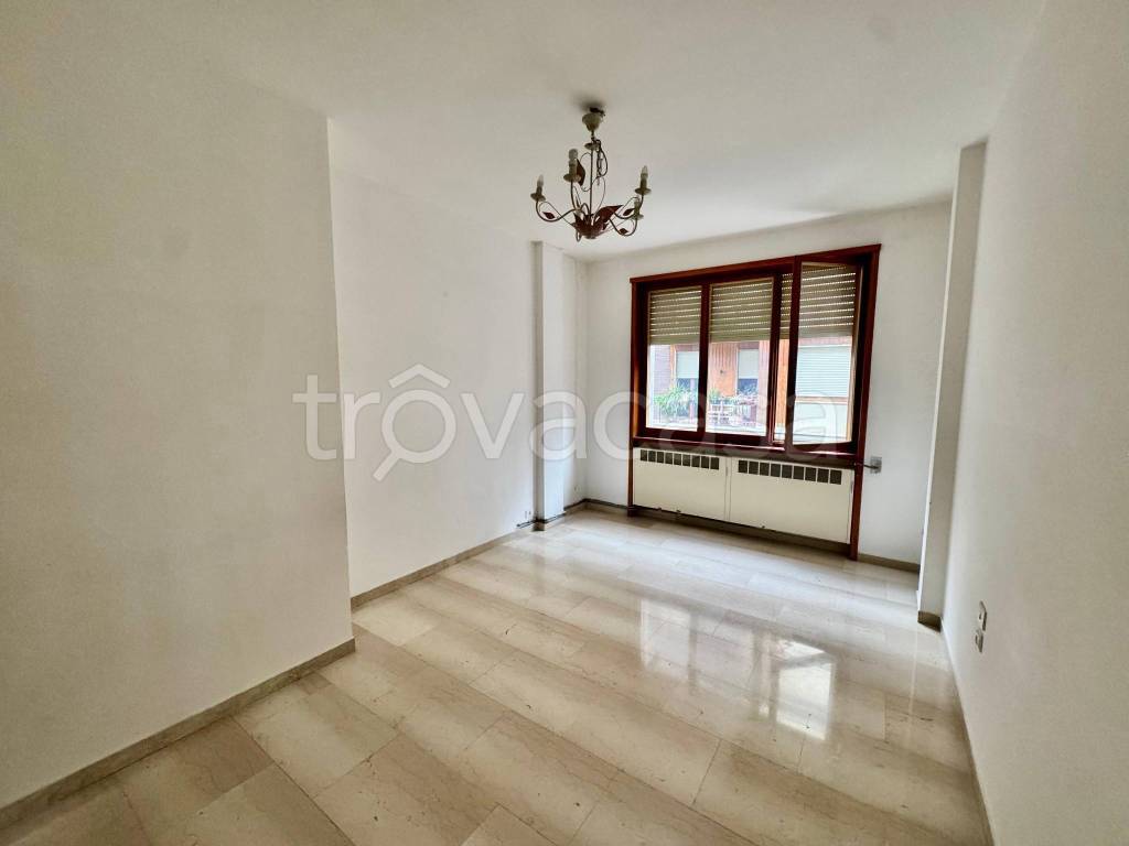 appartamento in vendita a Piacenza in zona Barriera Genova