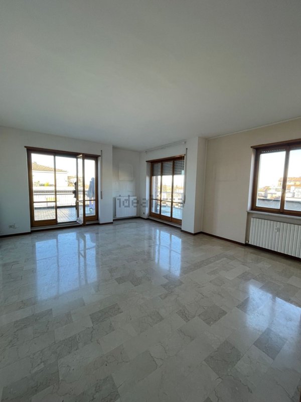 appartamento in vendita a Piacenza in zona Centro Storico