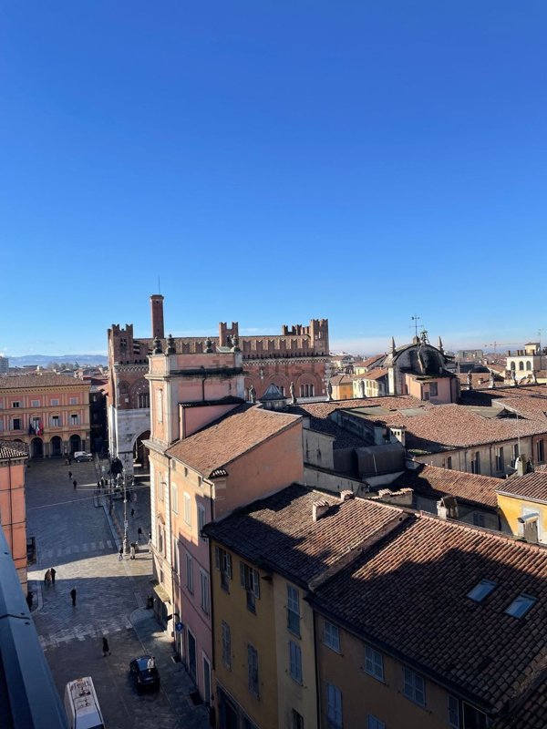 appartamento in vendita a Piacenza in zona Centro Storico
