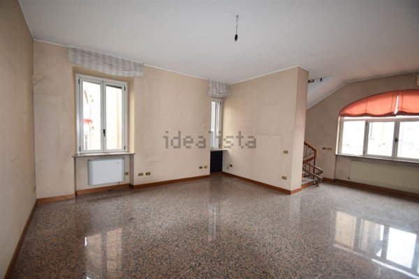 casa indipendente in vendita a Piacenza in zona Centro Storico