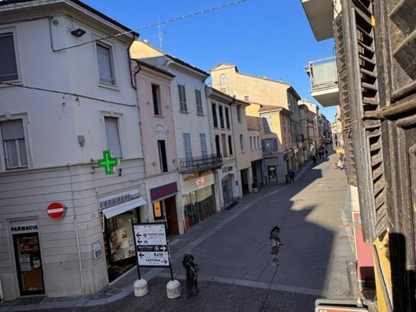 casa indipendente in vendita a Piacenza