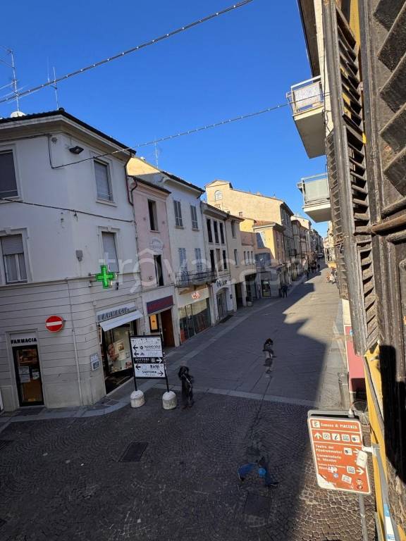 casa indipendente in vendita a Piacenza