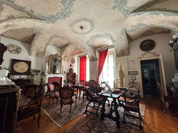 appartamento in vendita a Piacenza in zona Centro Storico