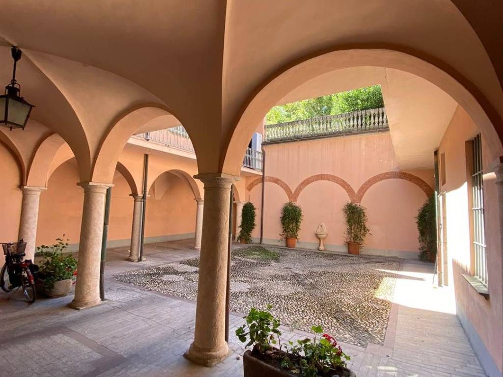 appartamento in vendita a Piacenza in zona Centro Storico