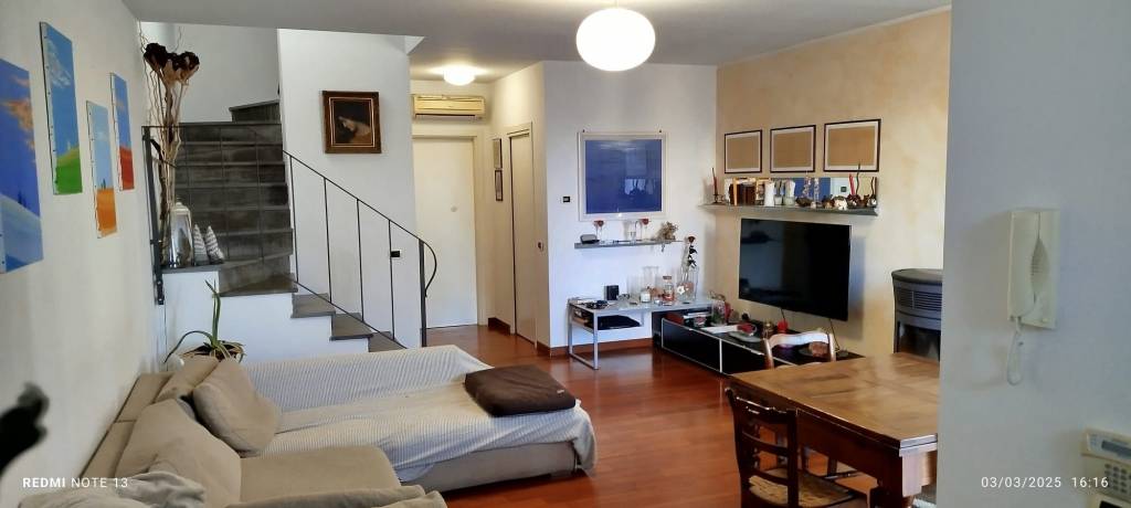 casa indipendente in vendita a Piacenza in zona Pittolo