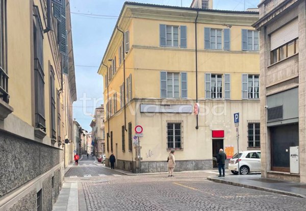 negozio in vendita a Piacenza in zona Centro Storico