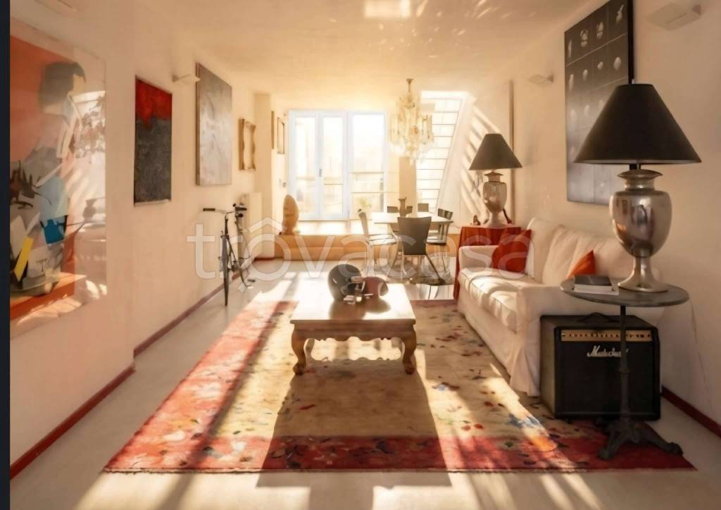 casa indipendente in vendita a Piacenza