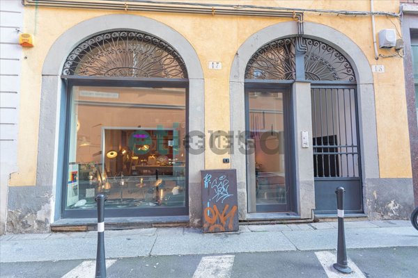 negozio in vendita a Piacenza in zona Centro Storico