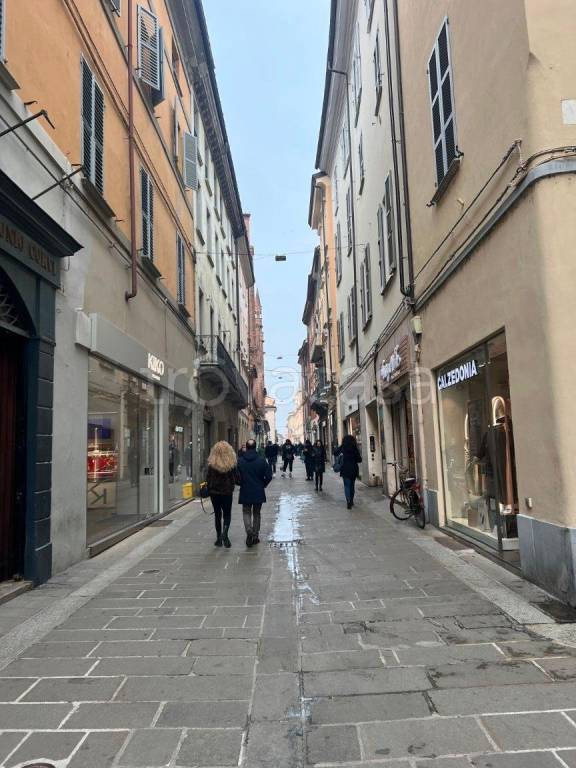 negozio in vendita a Piacenza in zona Centro Storico