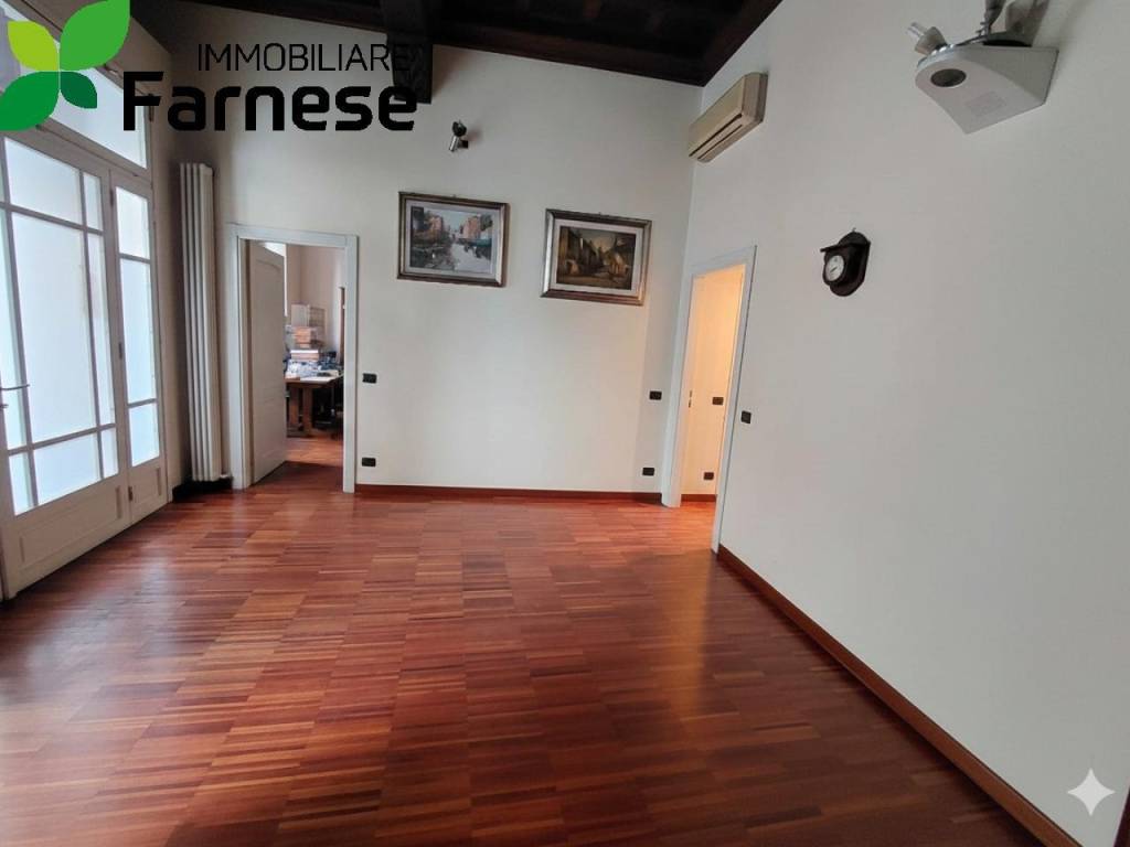 appartamento in vendita a Piacenza in zona Centro Storico