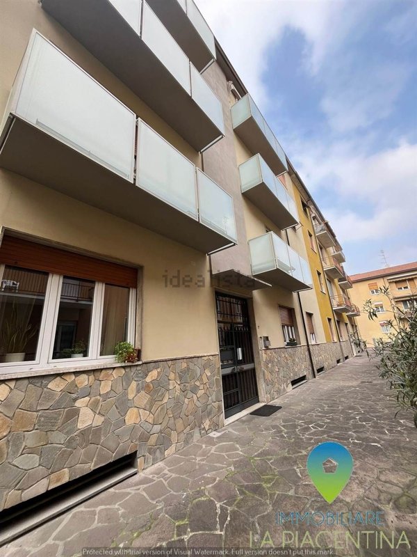 appartamento in vendita a Piacenza in zona Barriera Genova