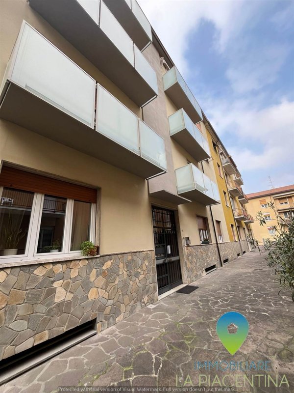 appartamento in vendita a Piacenza in zona Barriera Genova