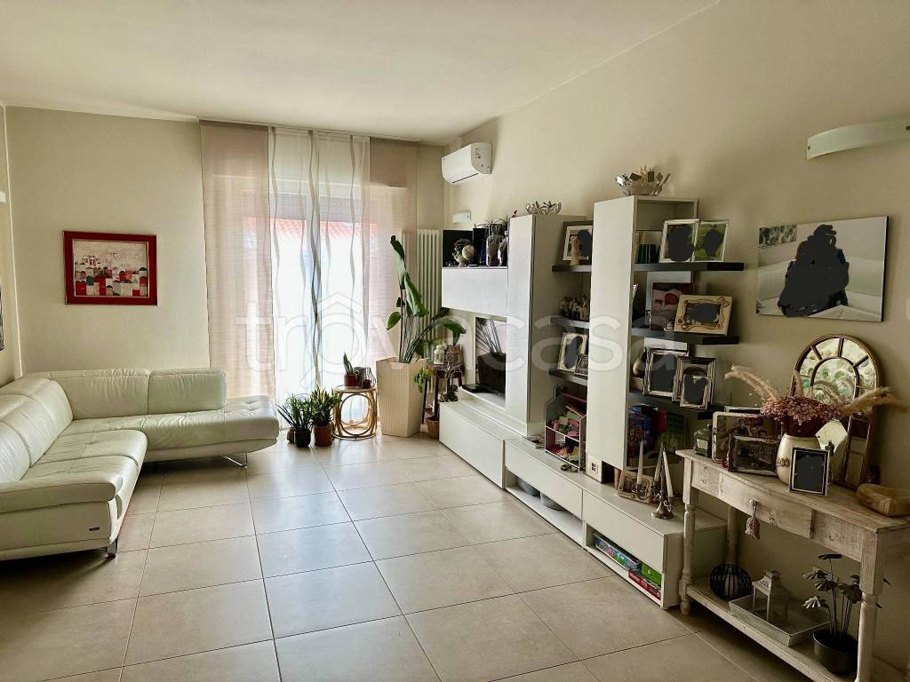 appartamento in vendita a Piacenza in zona Belvedere / Quartiere Duemila