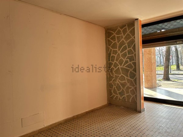 negozio in vendita a Piacenza