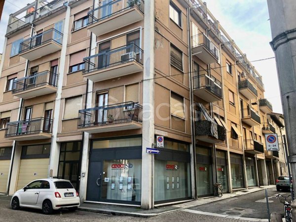 appartamento in vendita a Piacenza in zona Centro Storico