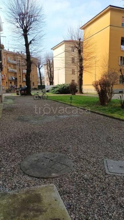 appartamento in vendita a Piacenza in zona Caorsana