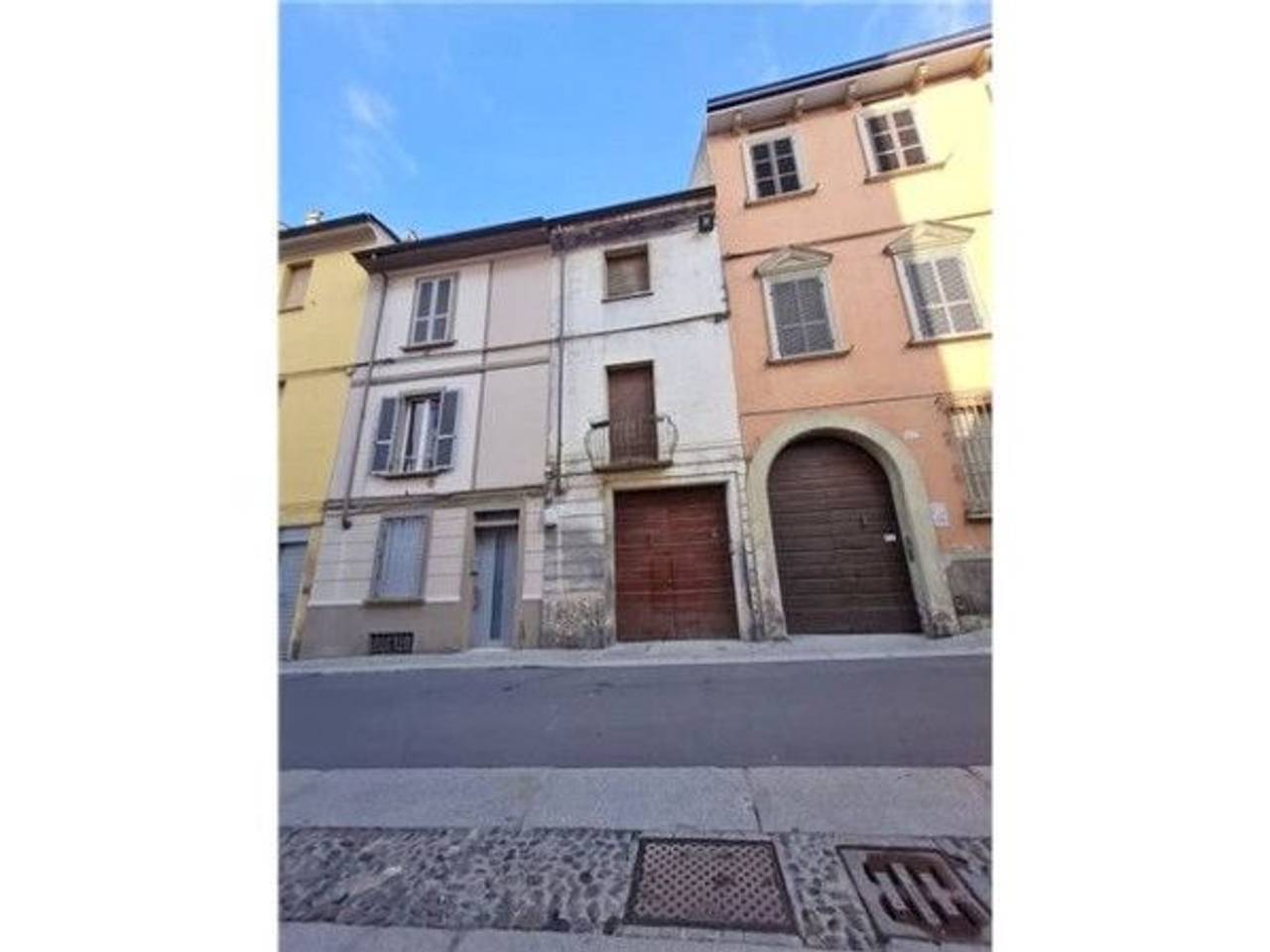 casa indipendente in vendita a Piacenza in zona Centro Storico