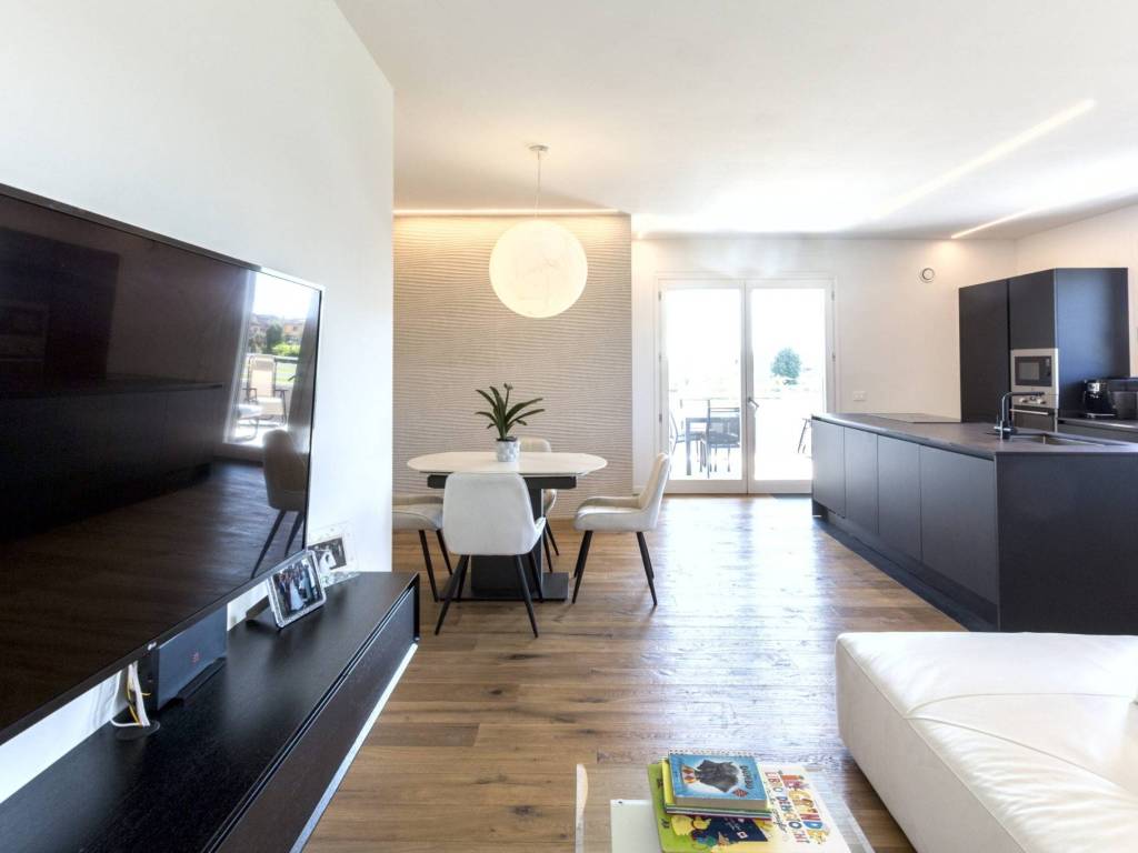 appartamento in vendita a Piacenza in zona Infrangibile