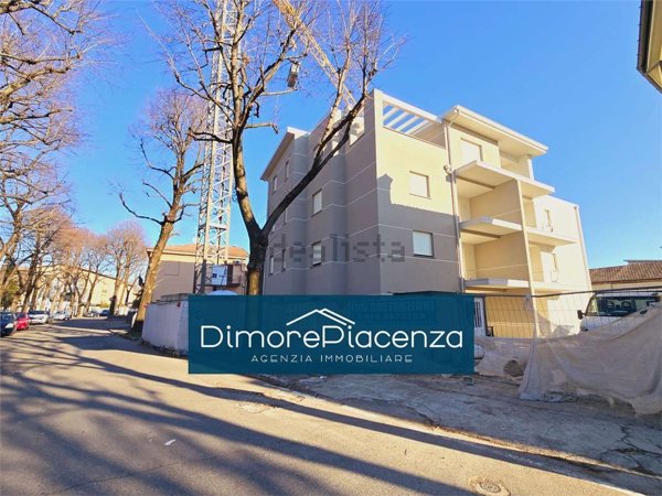 appartamento in vendita a Piacenza in zona Farnesiana