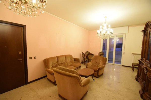 appartamento in vendita a Piacenza in zona Stadio