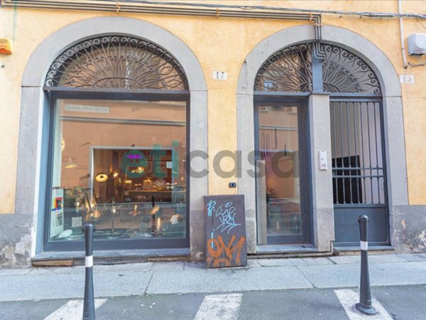 negozio in vendita a Piacenza in zona Centro Storico