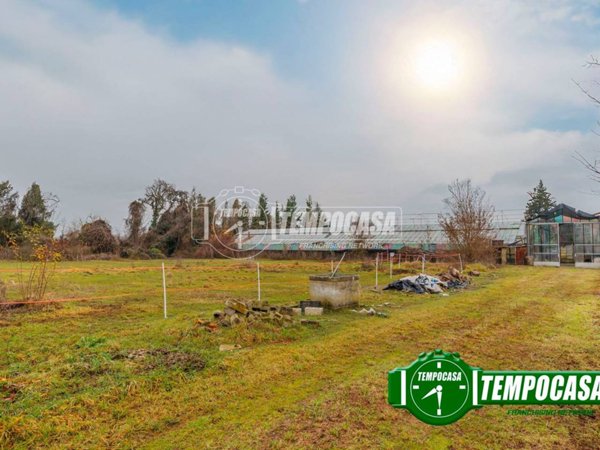 casale in vendita a Piacenza in zona Borgotrebbia