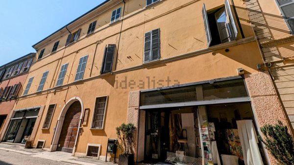 appartamento in vendita a Piacenza in zona Centro Storico