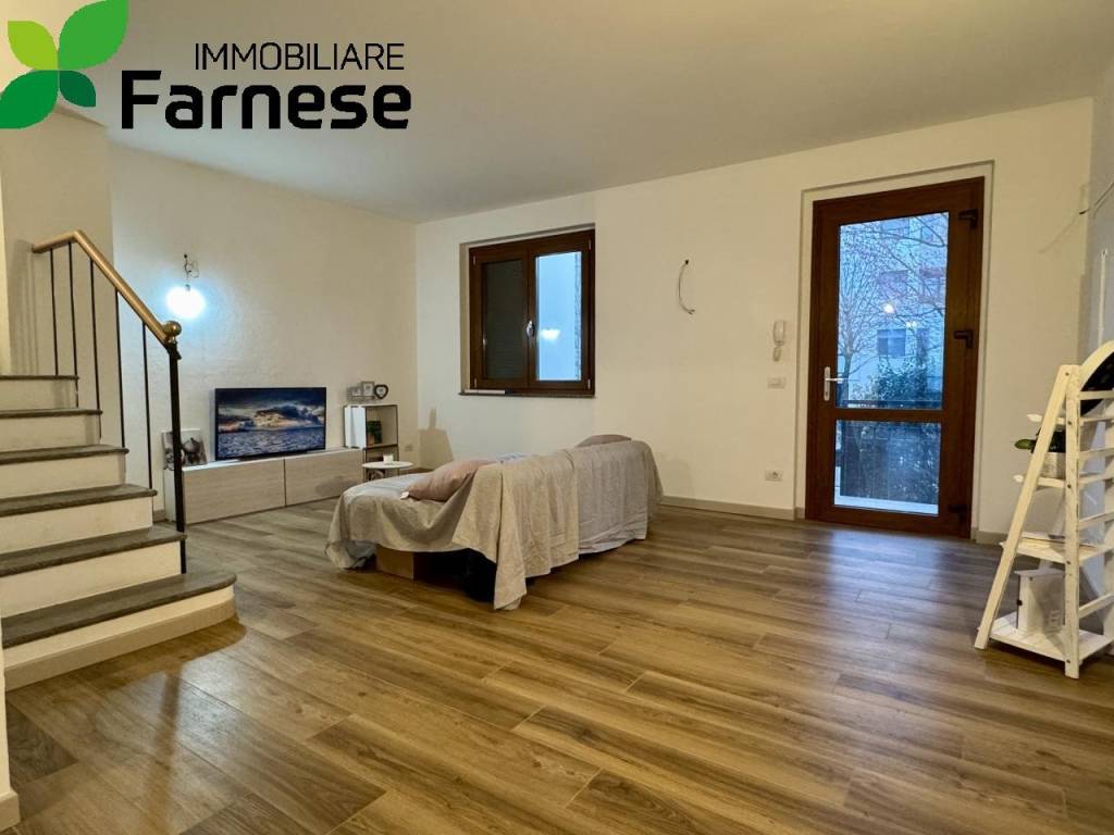 casa indipendente in vendita a Piacenza in zona Veggioletta