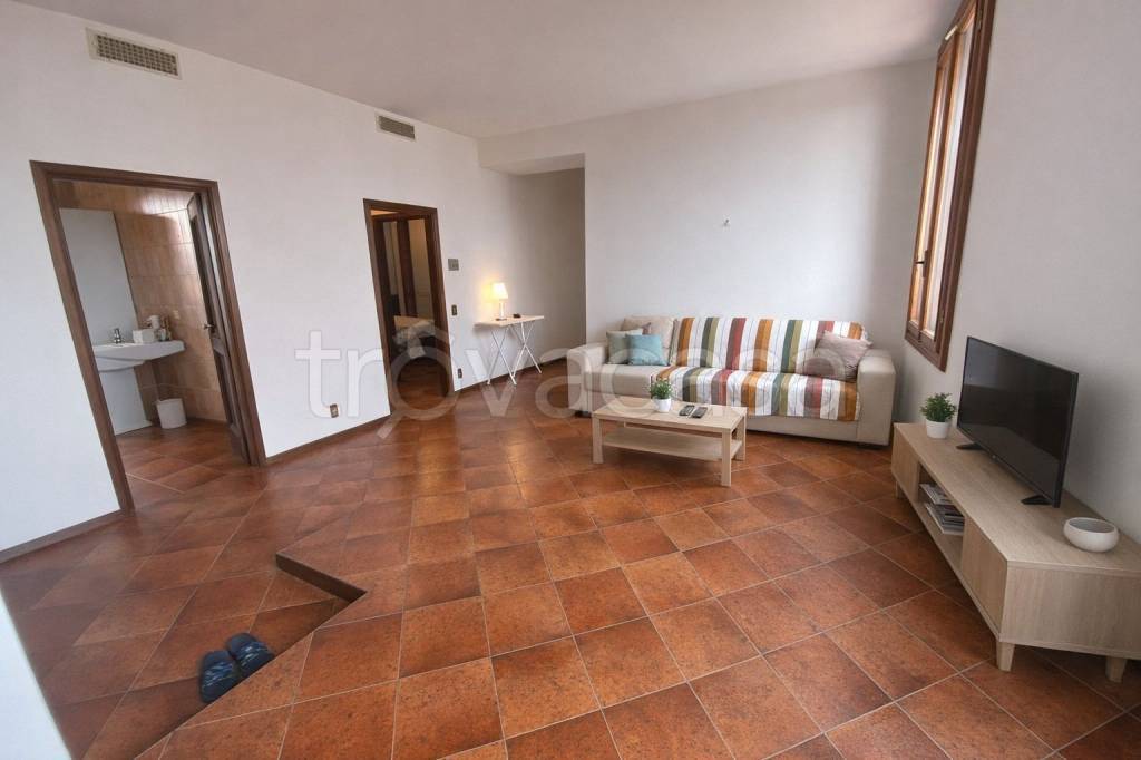 appartamento in vendita a Piacenza in zona Stadio