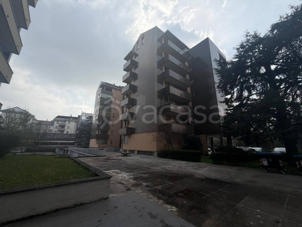 appartamento in vendita a Piacenza in zona Stadio