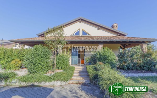 casa indipendente in vendita a Piacenza in zona La Verza