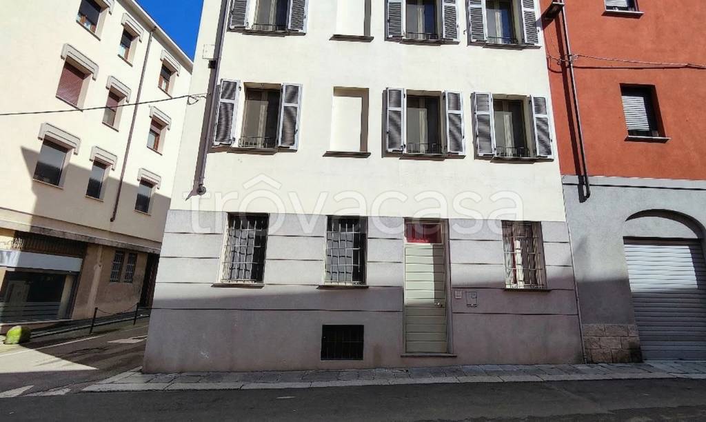 appartamento in vendita a Piacenza in zona Centro Storico