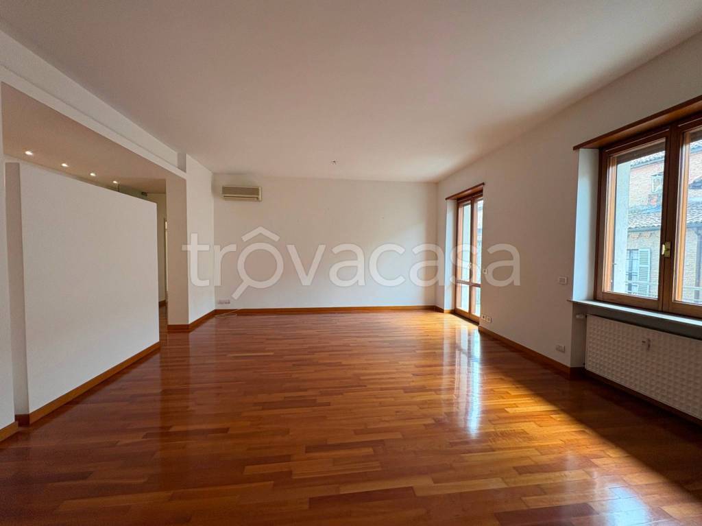 appartamento in vendita a Piacenza in zona Centro Storico