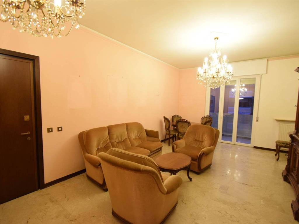 appartamento in vendita a Piacenza in zona Stadio