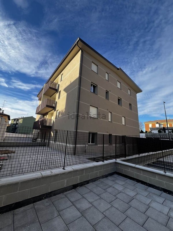 appartamento in vendita a Piacenza in zona Barriera Genova