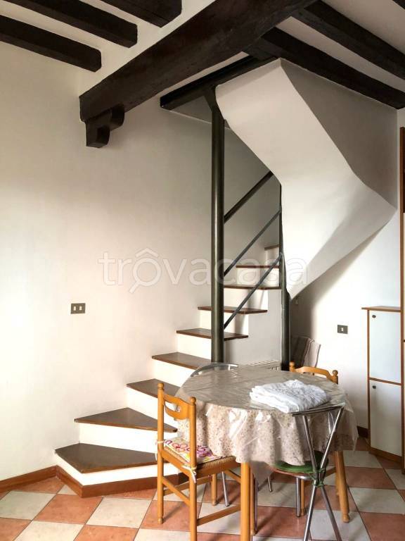 appartamento in vendita a Piacenza in zona Centro Storico