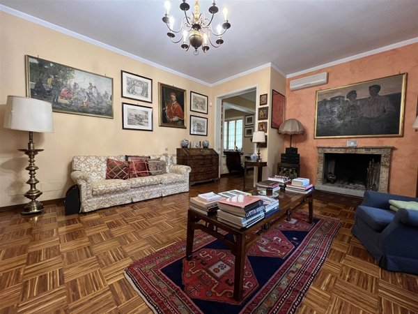 casa indipendente in vendita a Piacenza in zona Belvedere / Quartiere Duemila