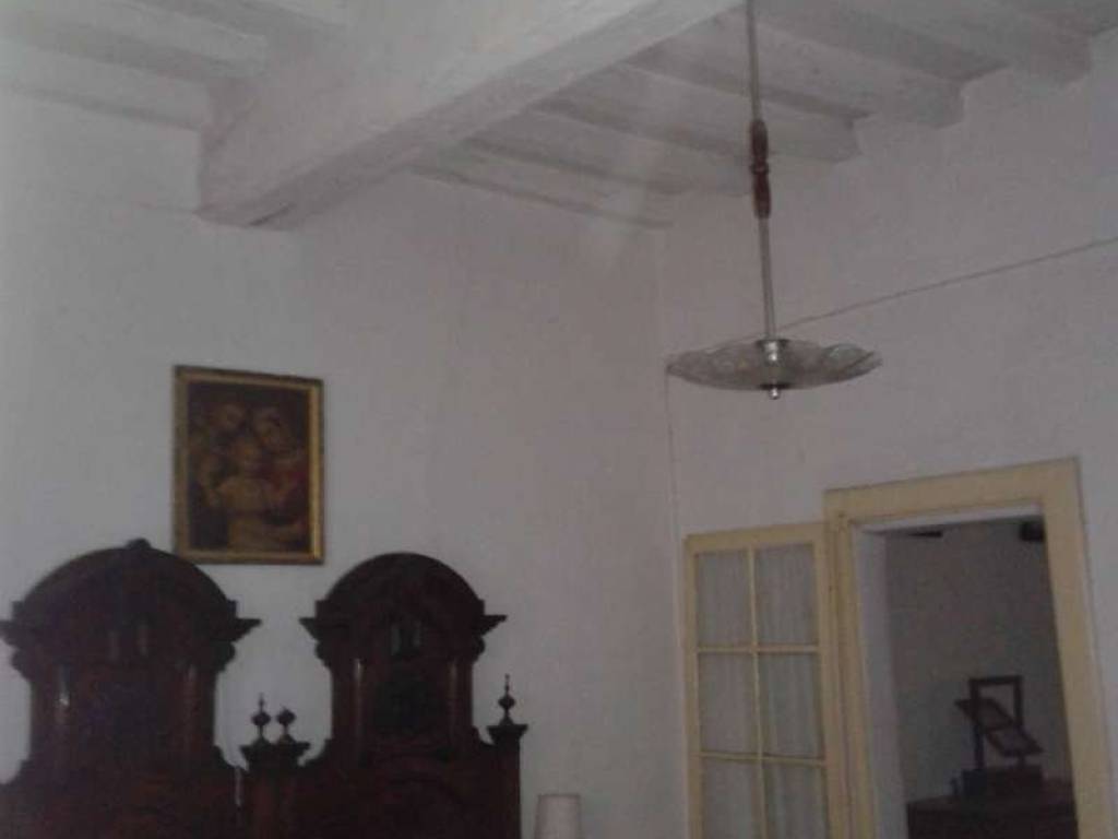 casa indipendente in vendita a Piacenza in zona Centro Storico