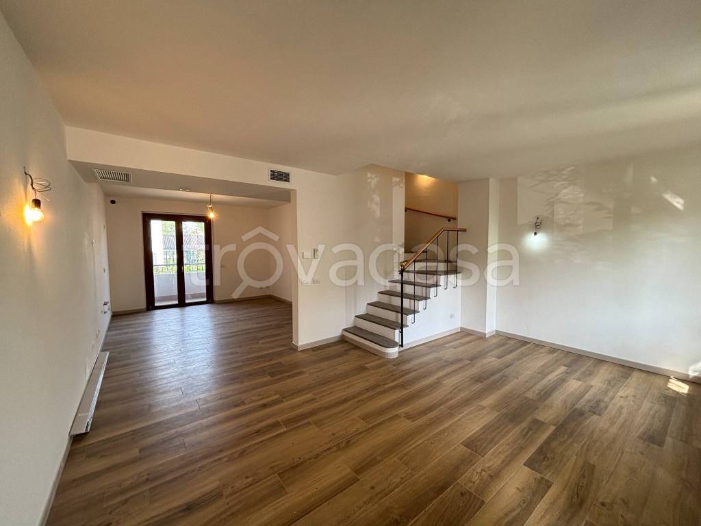 casa indipendente in vendita a Piacenza in zona Veggioletta