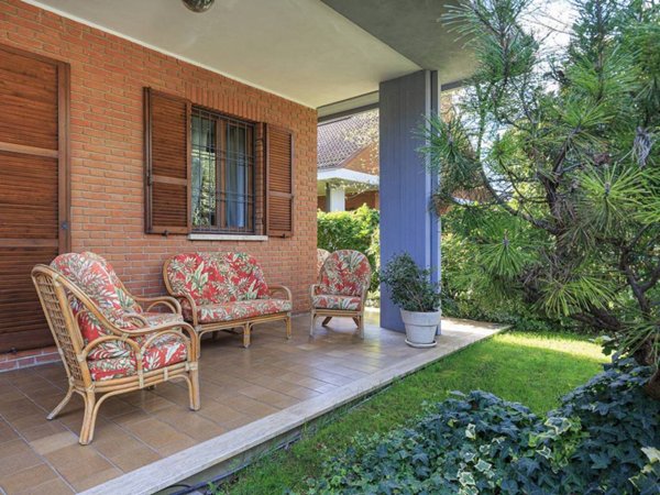 casa indipendente in vendita a Piacenza in zona Vallera