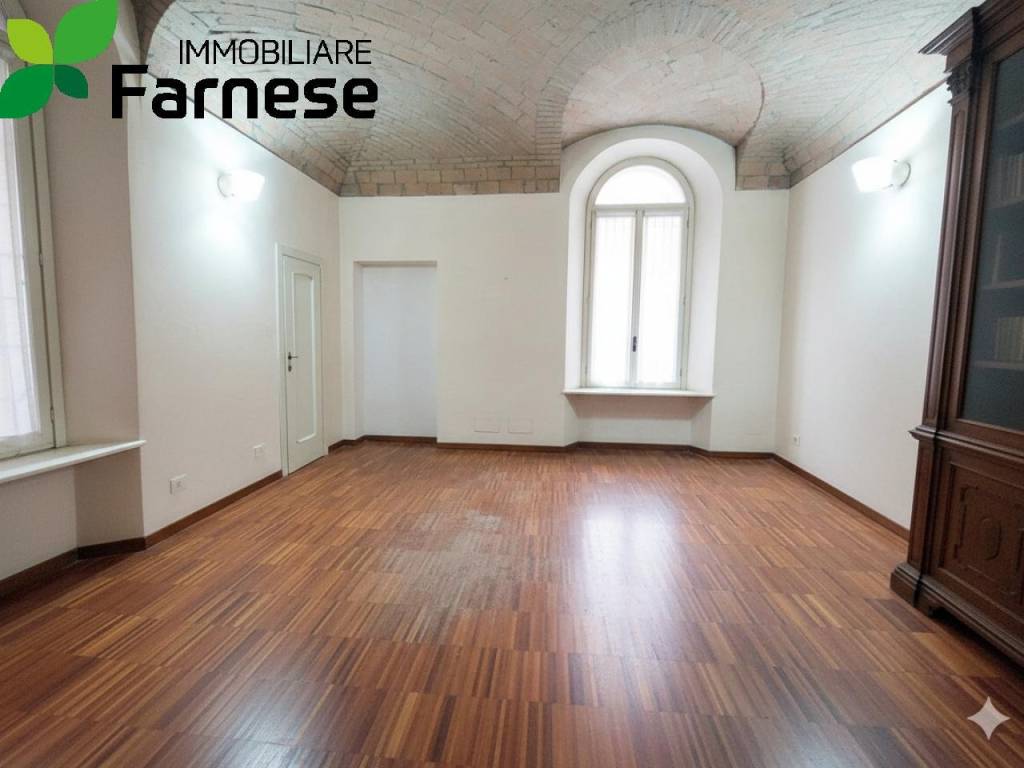 appartamento in vendita a Piacenza in zona Centro Storico