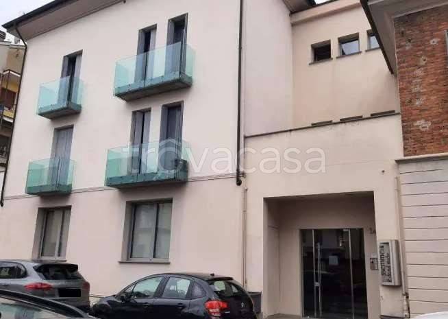 ufficio in vendita a Piacenza
