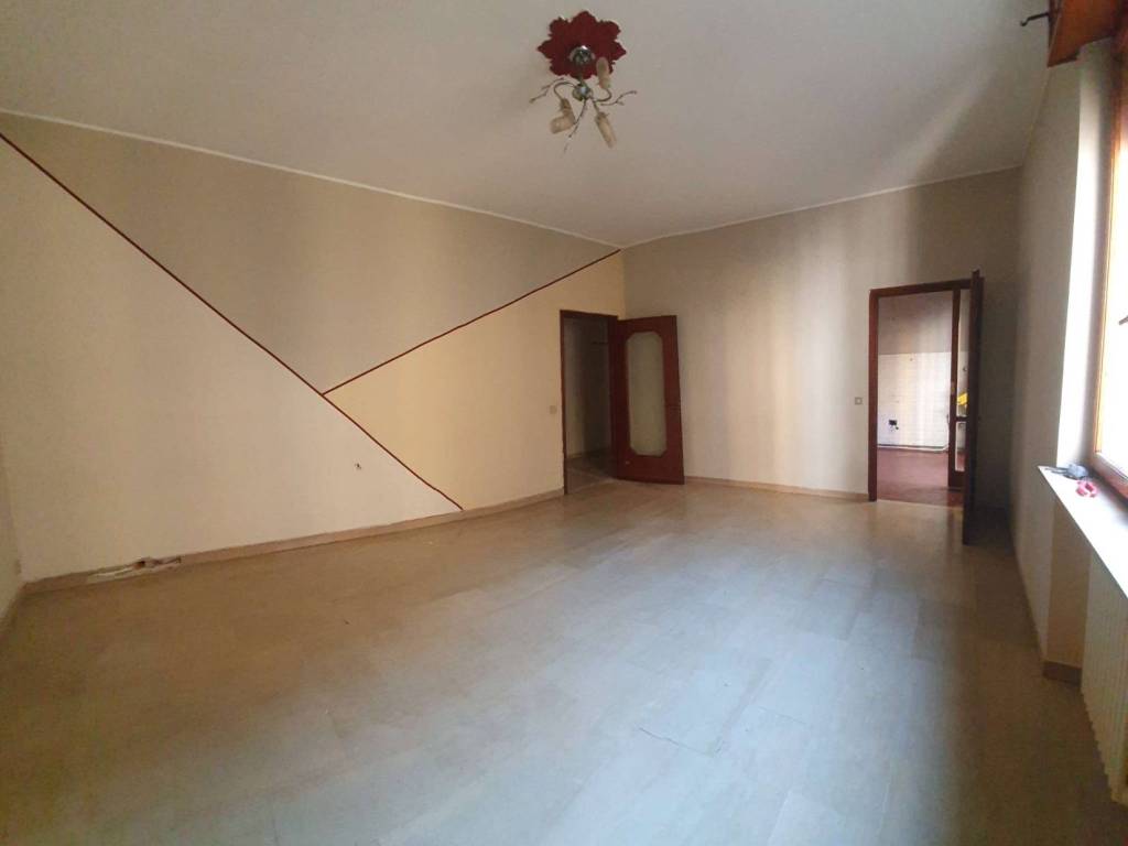 appartamento in vendita a Piacenza in zona Stadio