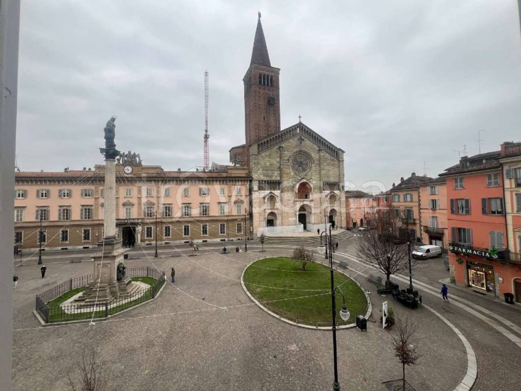 appartamento in vendita a Piacenza in zona Centro Storico