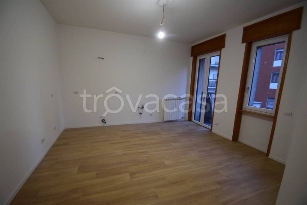 appartamento in vendita a Piacenza in zona Barriera Genova