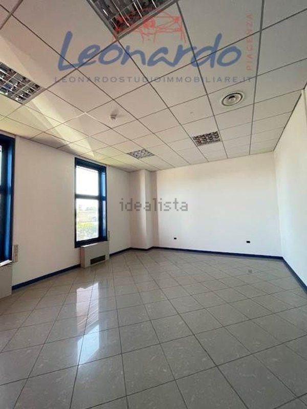 ufficio in vendita a Piacenza