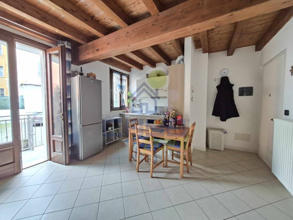 appartamento in vendita a Piacenza in zona Infrangibile