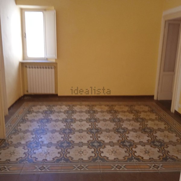 casa indipendente in vendita a Piacenza in zona Centro Storico