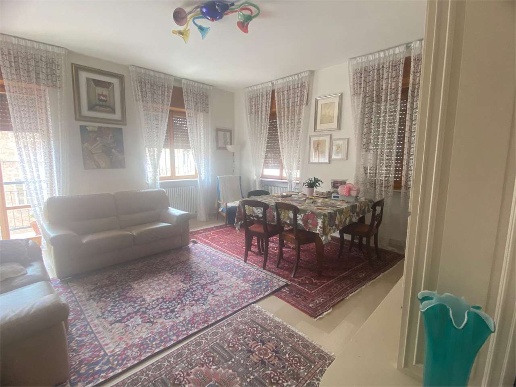 appartamento in vendita a Piacenza in zona Centro Storico